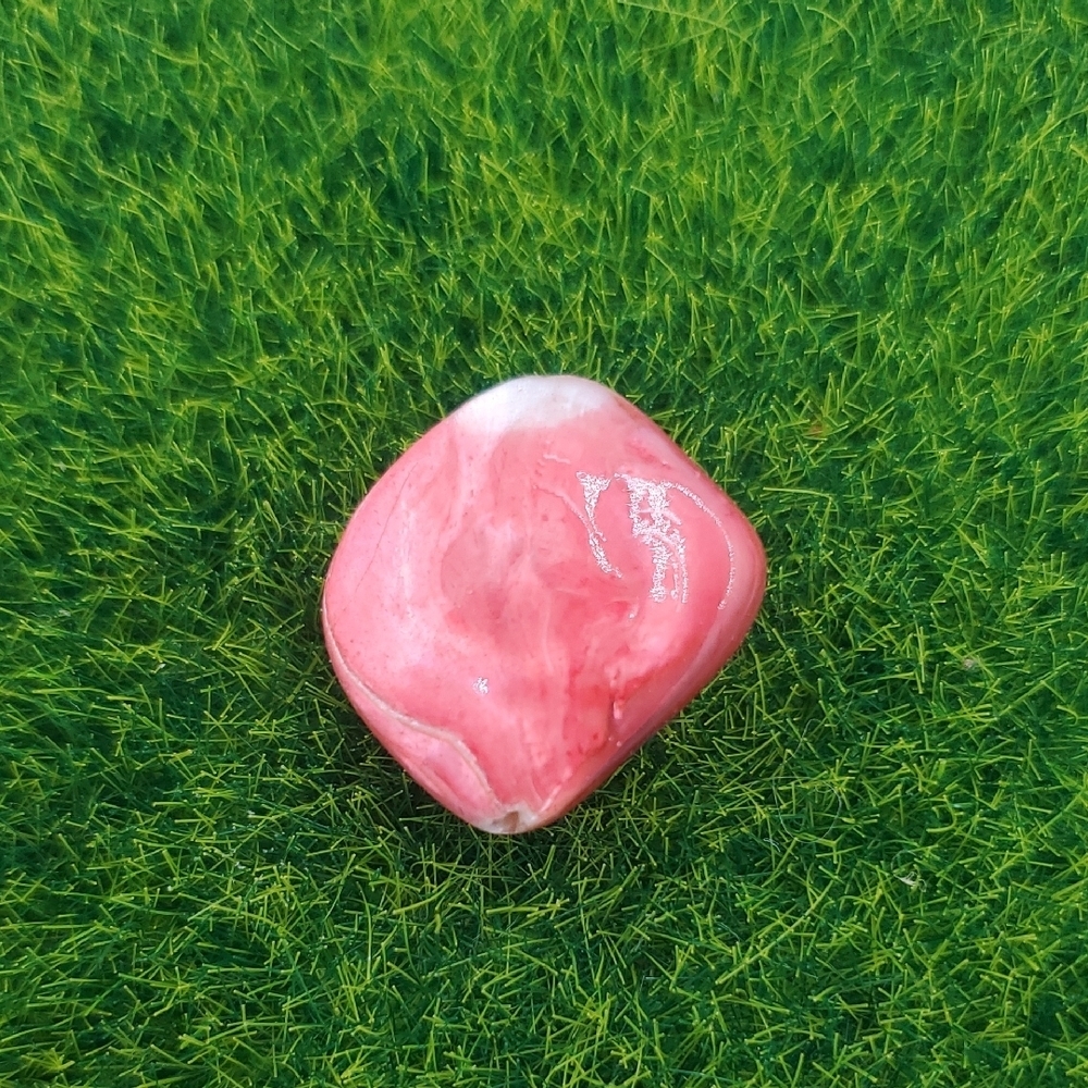 Mother Of Pearl Pink and White  Polished Stone Bead P320‎